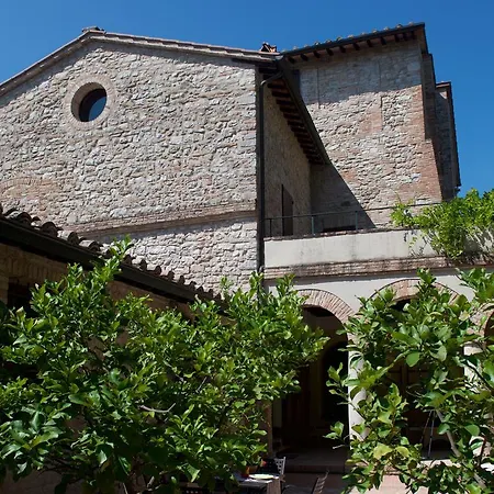 La Rocca Di Κατάλυμα σε φάρμα