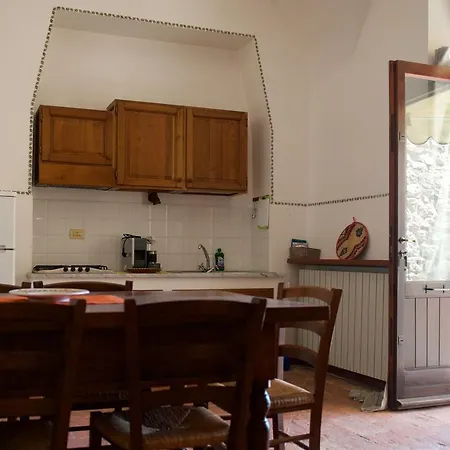 La Rocca Di Rossoporpora Alloggio per agriturismo